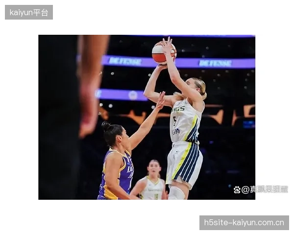 普拉姆转会火花后迎来数据爆发，其无球跑动与接球投篮技术完美适配新体系。