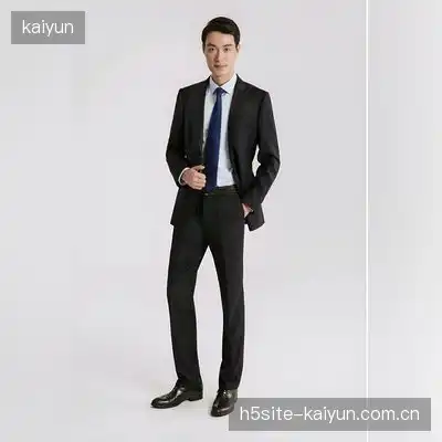 何语佳